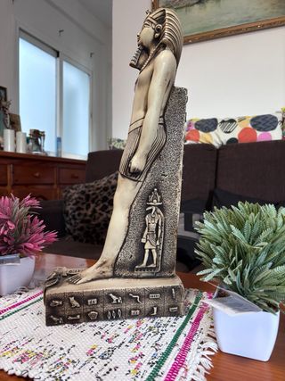 Estatua del Faraón Ramsés II – Arte Egipcio Antigu