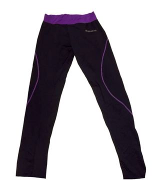 Leggings deportivos negros con morado