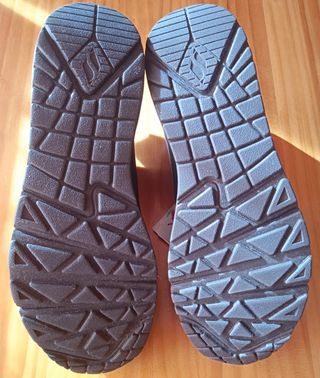 Zapatillas Skechers Negras Doradas "Golden Heart”