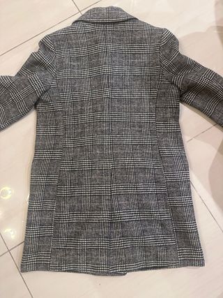 Abrigo cuadros Zara Talla M