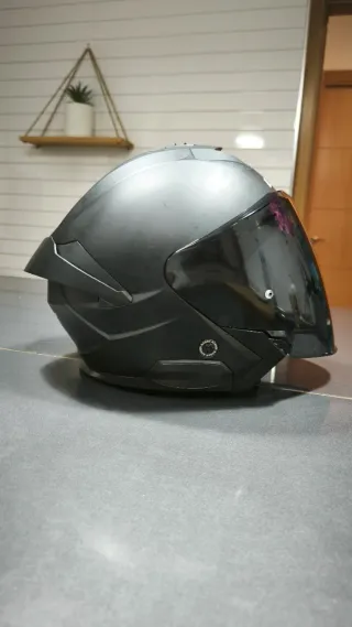 Casco de moto LS2 negro