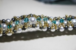 Pulsera de cristal austriaco y perlas