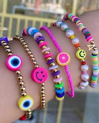 Pulsera hecha a mano con cuentas