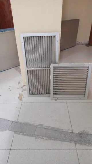 Rejillas de ventilación metálicas
