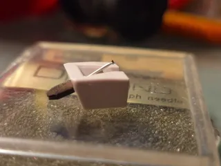 Aguja Tonar Goldring G-800