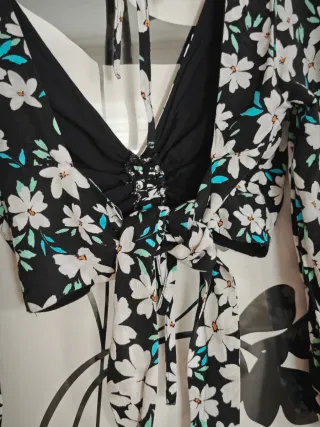 Camisa crop flores manga larga