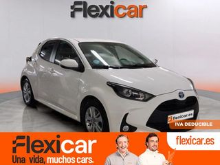 Toyota Yaris 1.5 120H Business Plus