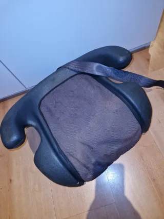 Alzador coche niños Britax