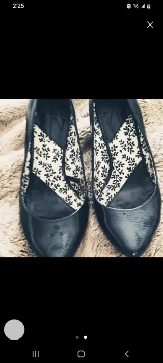 Salones Zara charol negros