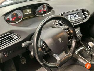 Peugeot 308 5p Allure BlueHDi 75KW (100CV)