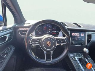 Porsche Macan -