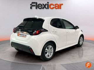 Toyota Yaris 1.5 120H Business Plus