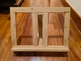 Atril de madera maciza plegable