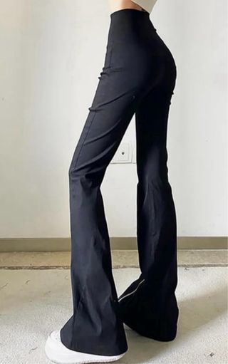Pantalones campana negros con cremalleras