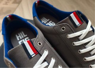 Scarpe Tommy Hilfiger grigie e blu