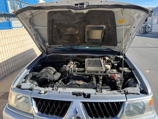 Mitsubishi Montero 2005