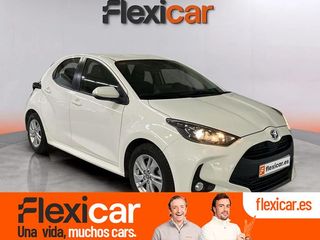 Toyota Yaris 1.5 120H Business Plus