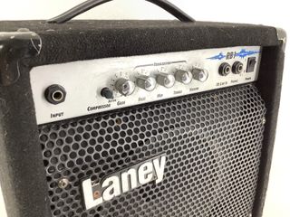 amplificador bajo laney rb1 richter