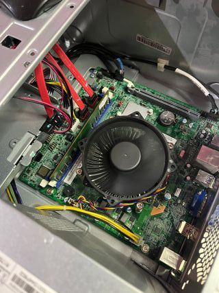 Torre Acer Veriton i5 7ª Gen 8GB 500 SSD