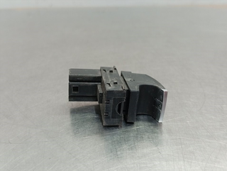 MANDO ELEVALUNAS DELANTERO DERECHO VOLKSWAGEN PAS