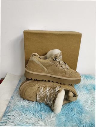 Stivali UGG Lowmel Beige Taglia 39