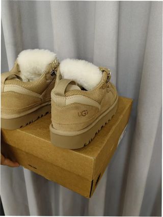 Stivali UGG Lowmel Beige Taglia 39
