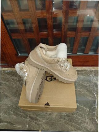 Stivali bassi UGG beige taglia 40