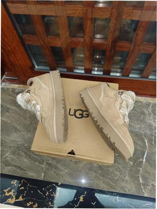 Stivali bassi UGG beige taglia 40