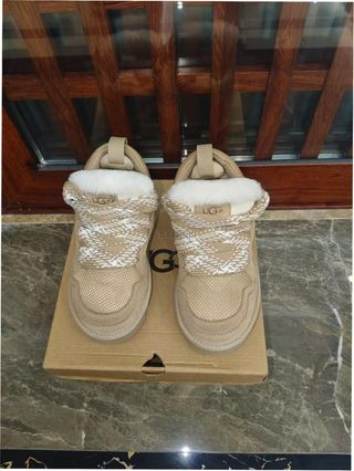 Stivali bassi UGG beige taglia 40