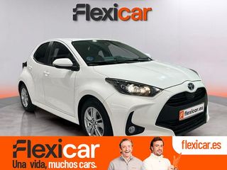 Toyota Yaris 1.5 120H Business Plus