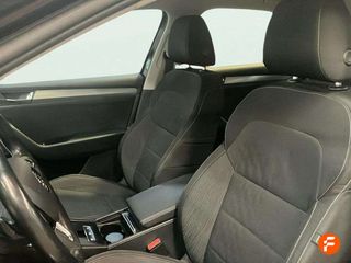 Skoda Superb 2.0 TDI 110KW DSG Style