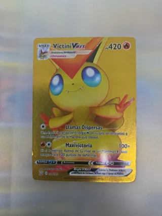3 Cartas Pokémon Victini y Flareon VMAX