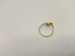 anillo oro 18k con piedra con circonita