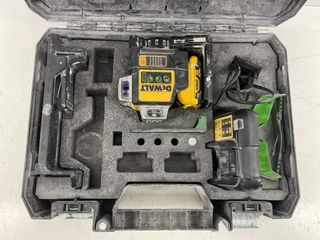 nivel laser dewalt dce089g