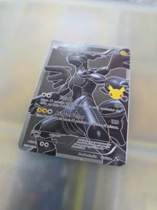 Carta Pokémon Reshiram y zucrom