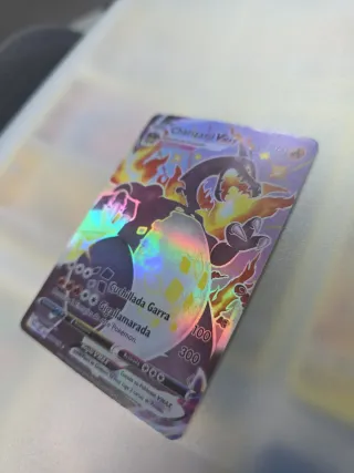 Charizard VMAX 2021 Holográfica Especial