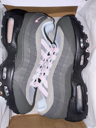 Nike Air Max 95 Talla 40 rosa y blanca