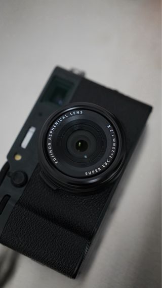 Fujifilm X100VI Negra
