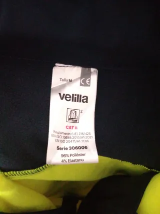 Chaqueta reflectante Vellia Negra y Amarilla