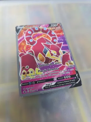 Cartas Pokémon Volcarona y volcanion V