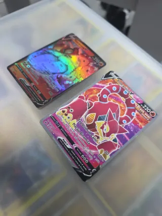 Cartas Pokémon Volcarona y volcanion V