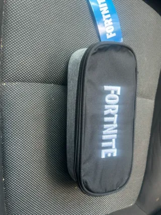 Estojo Fortnite Novo
