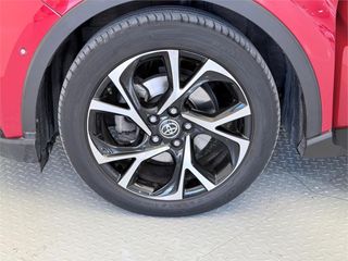 TOYOTA Toyota C-HR 5P Advance 180H e-CVT
