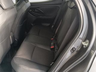 TOYOTA Yaris 5P Style 120H e-CVT