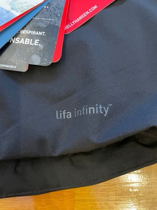 Abrigo 500€ Helly Hansen Motionista Infinity M