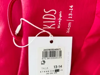 Chaqueta cuero roja T. 13-14. El corte inglés.