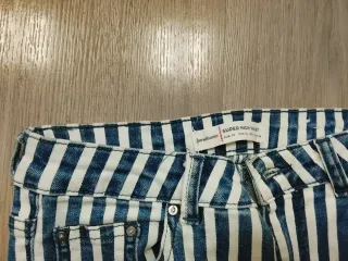 Pantalones vaqueros y de rayas lotes