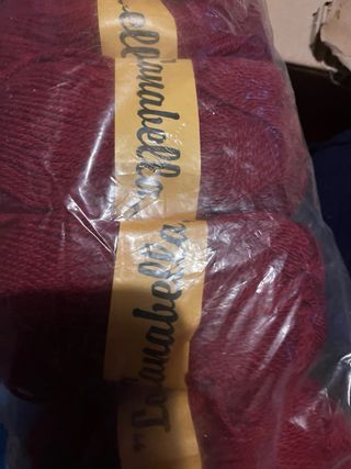 Lana colorata per lavori a maglia