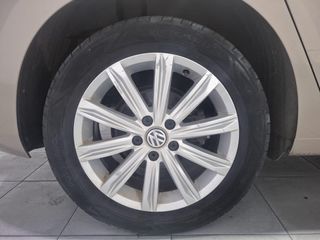 VOLKSWAGEN Touran Advance 1.6 TDI SCR 115CV BMT