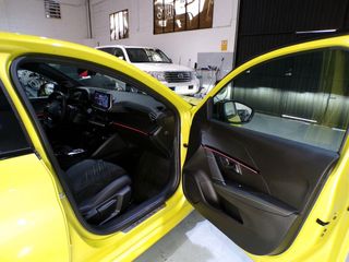 PEUGEOT e-208 GT Eléctrico 156 (115 Kw)